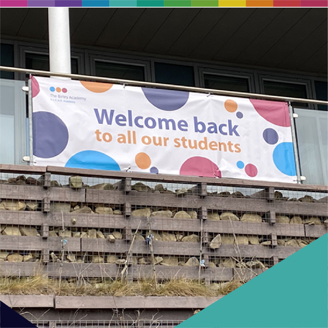 Print_ForSkwls's tweet image. Banners attract attention &amp;amp; convey important information in an eye-catching way. Announce exam results, advertise events &amp;amp; celebrate achievements! Learn more ow.ly/Iu9650P5fIA #PrintForSchools #Education #DisplayPrint #BespokeBanners #ExamResultBanner #EventBanner