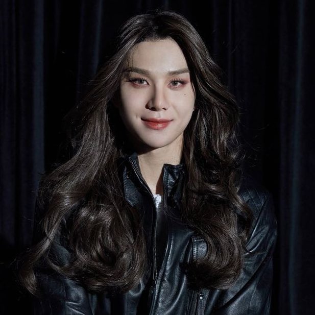 jungwooyy's tweet image. ฮัลโหลครับพี่แจ็ค เรื่องทุกอย่างมันเริ่มจากผมซื้อวิกมาแต่งหญิง แต่วิกผมอันนั้นดันมีเจ้าของ