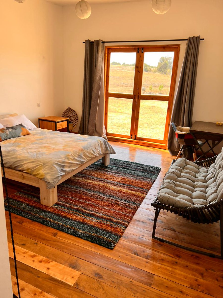 uhproperties_ke's tweet photo. Lol Daiga Hills and the Laikipia plains. All amenities are provided for with Timau town just 12km away. Charges are $1000 monthly and $150 daily .. Contact us on 0741 770 767 for more details and bookings https://t.co/HAoTY1NFiE