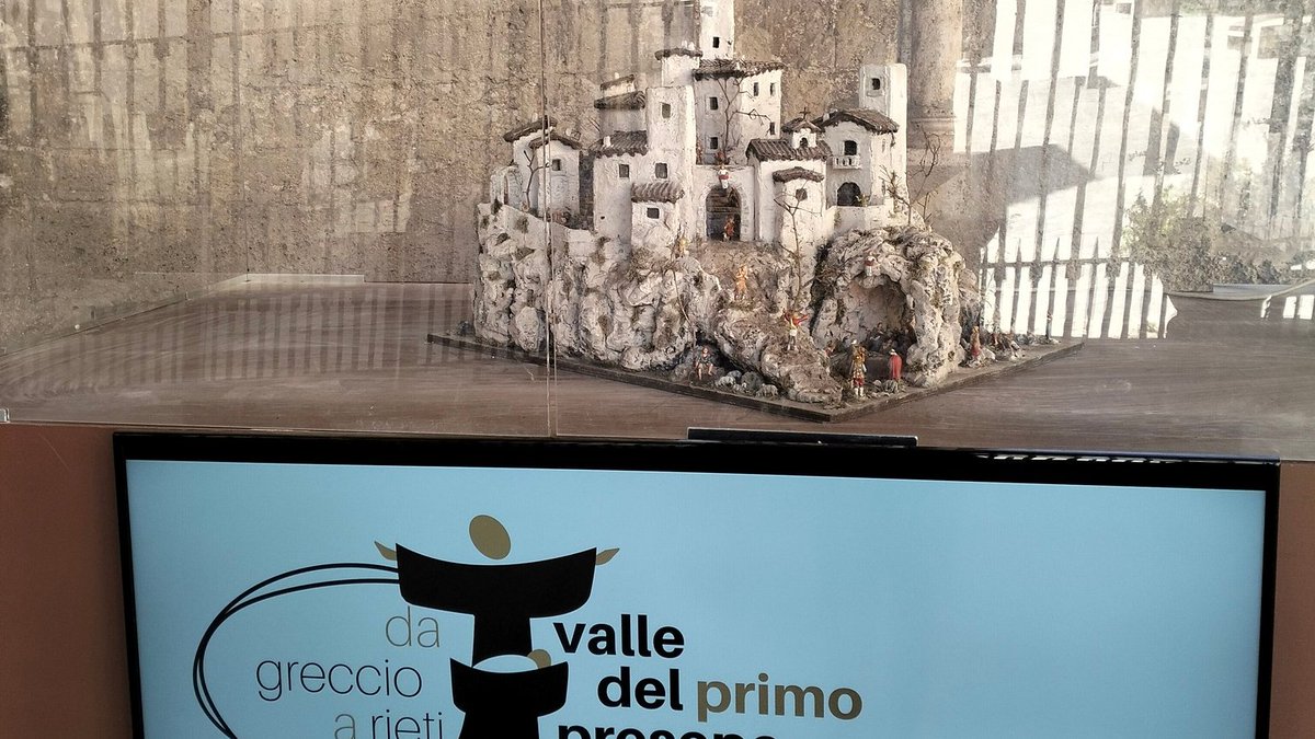 Un nuovo presepe è arrivato a Rieti! 😍🔝
L'opera dal titolo "Paesaggio Umbro" di Francesco Del Monaco è visibile presso le volte del Palazzo Papale di Rieti nella zona adiacente piazza Mariano Vittori.