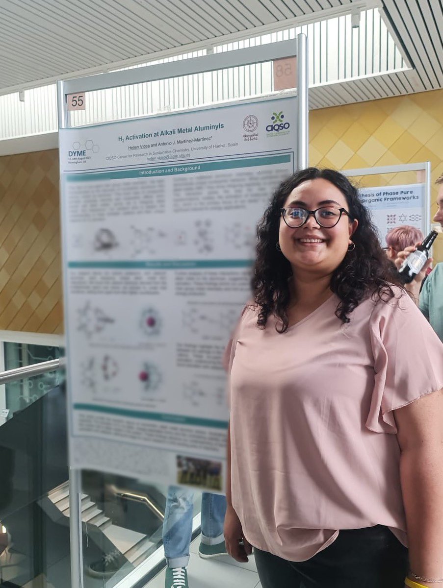 🔬Great Dalton #DYME2023 Symposium in Birmingham! Our own Hellen @hellen_videa presenting a poster @DYME2023 @UoBChemistry #InorganicChemistry early-career chemists in action! ⭐️ @CIQSO_UHU @UniHuelva