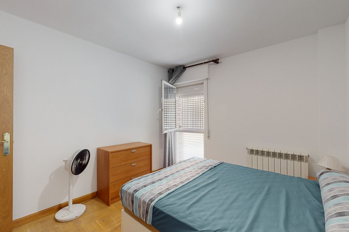 Inmo_DDC's tweet image. ¿Quieres #vivir en #Beriain, rodeado de #naturaleza, con #colegios, #medico, #comercios, #restaurantes y muchos otros servicios?

¡Este piso #reformado, con tres #dormitorios y lleno de #luz es tu oportunidad de tener un nuevo #hogar al lado de todo lo que necesitas!😊