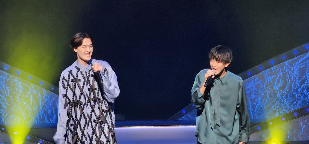 小倉ライブ大成功!めちゃめちゃ楽しかったです!皆様フラワースタンドで写真はとられましたか!?今回もとても綺麗でした✨
海蔵亮太さんもありがとうございました!
#久保陽貴
#海蔵亮太 さん
#海の民
#じゃろ組