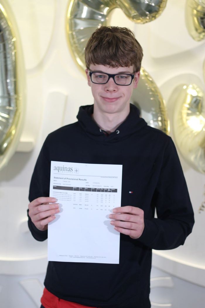 AquinasUK's tweet photo. Jack Catterall achieved a stunning 3 A*s and is going to  @OfficialUoM to study Maths and Physics. He says he enjoyed the enjoyable and supportive atmosphere Aquinas College provided. Thanks Jack and congratulations on your superb results ! https://t.co/CCR7W5Pk0B