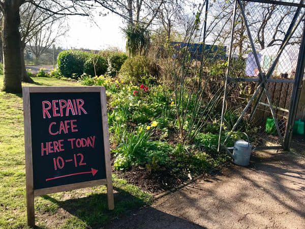 TheArdagh's tweet image. Horfield Common Repair Café 19th August 10 – 12 Bring your broken items &amp;amp; our brilliant #volunteer #repairers will help you find a fix! We rely on volunteers to keep these #communityactivities  going. Why not pop in tomorrow for a chat to find out more. 
 #reducereuserecycle