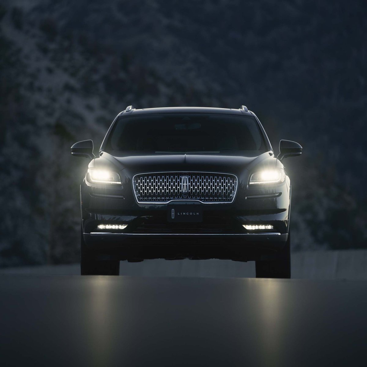 Where are you taking the #LincolnNautilus this weekend?​

أين ستأخذكم #لينكون_نوتيلوس خلال العطلة؟