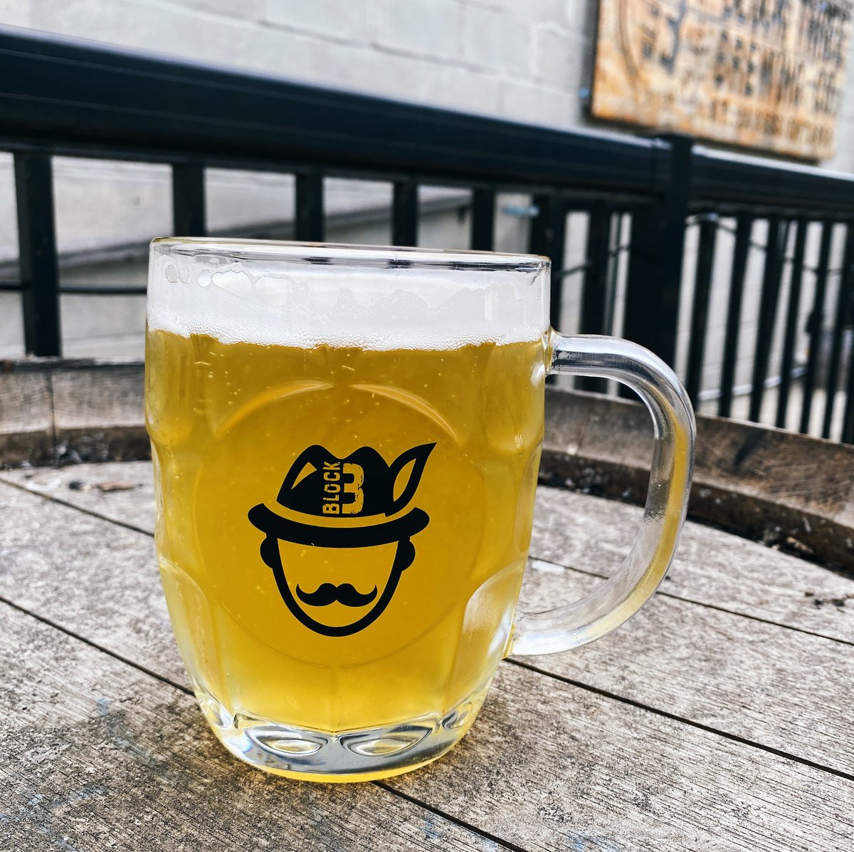 ✨🍺 <a href="/BlockThree/">Block Three Brewing</a>'s "Blocktoberfest" tickets are on sale now!🍺✨ Join them in celebrating their 10th celebration of this can't-miss Oktoberfest event!
September 15th + 16th!
eventbrite.com/e/blocktoberfe…