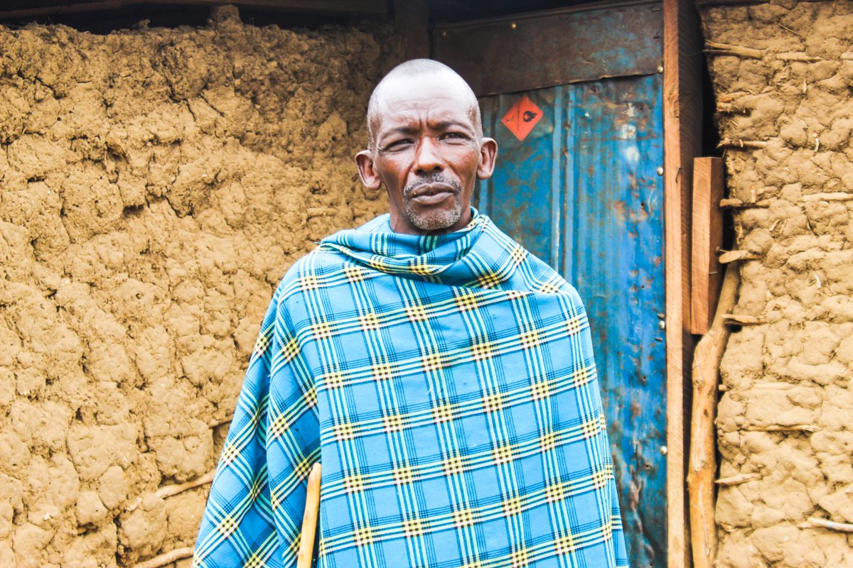 IllaramatakC's tweet image. From darkness to light, meet Paul who found resilience amidst adversity. With the support of @Illaramatak and @SpreadTruth, he's receiving food donations that bring hope. Together, we can make a difference in the lives of those facing challenges. #Resilience #Generosity #HOPEtour