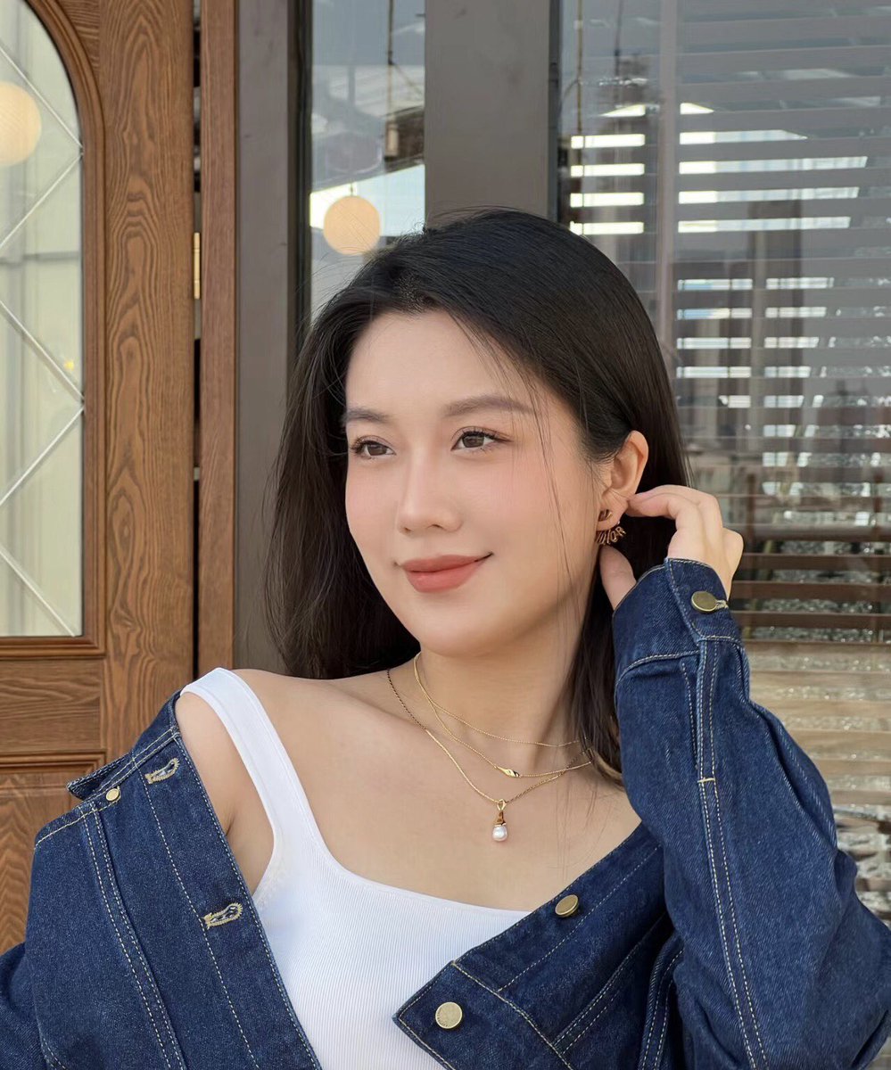 limingyu528's tweet photo. 今天去拔牙了
拔牙之前好好吃一顿 https://t.co/n6MWQJJSrd