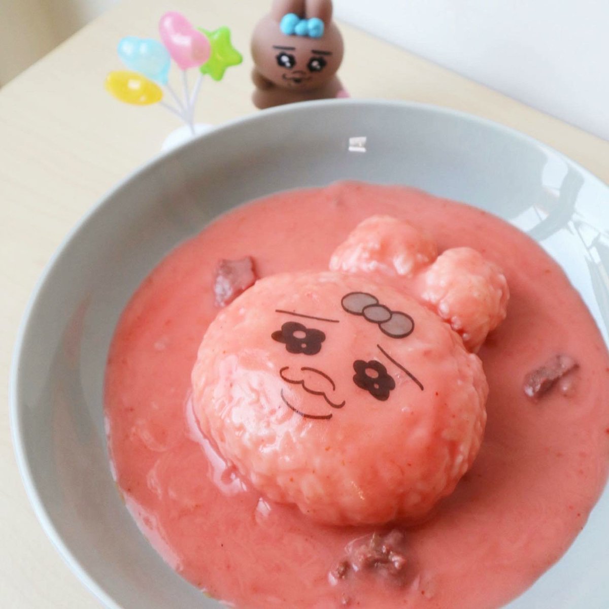 おぱんちゅうさぎの ピンクカレーでちゅ