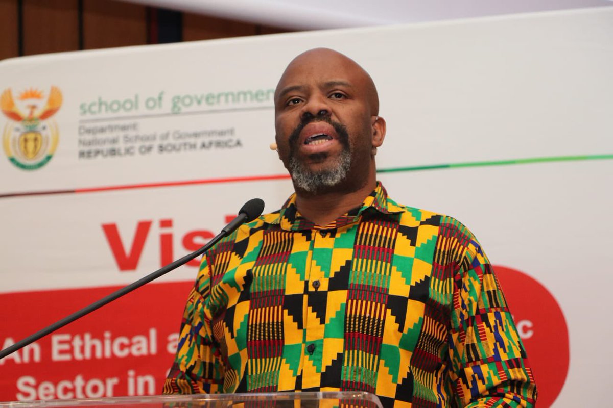 thensgZA's tweet photo. @unisa @GovernmentZA @DpmeOfficial @PresidencyZA @LetsTalkGovApp @StatsSA @MbekiSchool @DIRCO_ZA @thedpsa @GCISGauteng @GCISMedia Dr Robert Nkuna, DG @DpmeOfficial , in his summary indicated that SA has plans. However, the question should be βAre we implementing those plans? Why are we not achieving the same results like China?β @governmentZA @unisa @PresidencyZA
#NSGMasterclass
#developmentalstate https://t.co/IbKVg1eFPW