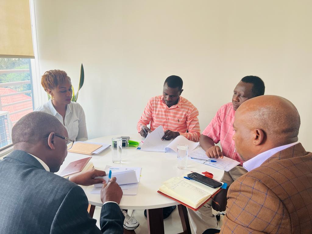 PlanRwanda's tweet photo. We are privileged,@PlanRwanda , to have signed a two-year Memorandum of Understanding (MoU) with @eacc_rwanda today. Our academic partnerships will contribute to promoting research, learning and capacity building initiatives within our programmes. https://t.co/I1AdxWBoMt