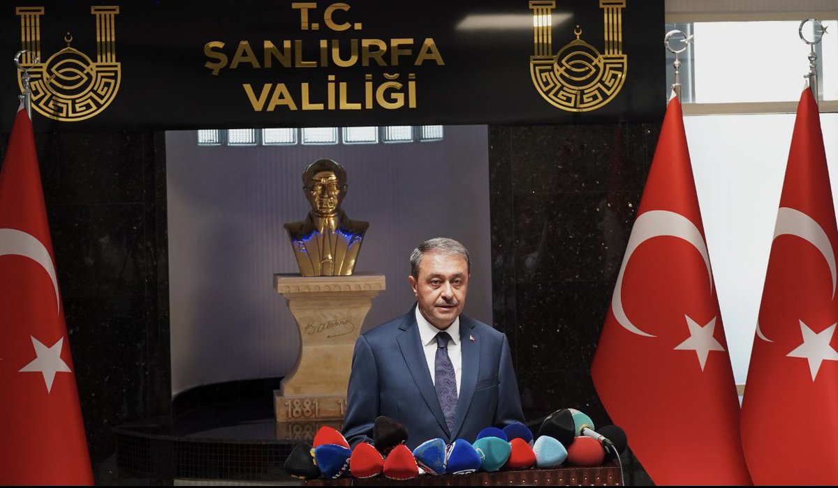 Peygamberler şehri Tarım ve Turizmin Göz bebeği?İslam medeniyetinin Başkenti Şanlıurfamıza hoşgeldiniz. Sayın Valim <a href="/hasansildak/">Hasan ŞILDAK</a> çalışmalarınızda başarılar dilerim. <a href="/MehmetAliAkba12/">Mehmet Ali Akbaş</a> <a href="/resat_yazar/">Reşat Yazar</a> <a href="/berivangokoglu/">Berivan Gökoglu Yıldızsoy</a>