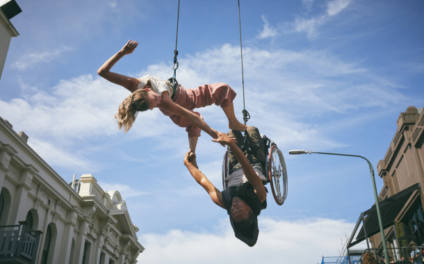 LighthousePoole's tweet photo. โฐThe Countdown is on... There's just 1 month to go until @ActivatePArts outdoor arts festival @InsideOutDorset returns to Dorset and beyond๐
We're thrilled to see this fantastic festival in Poole for a great opening weekend! https://t.co/zcnKvdO2M7
#insideout2023 #ukfestival https://t.co/iG1ZN31bCB
