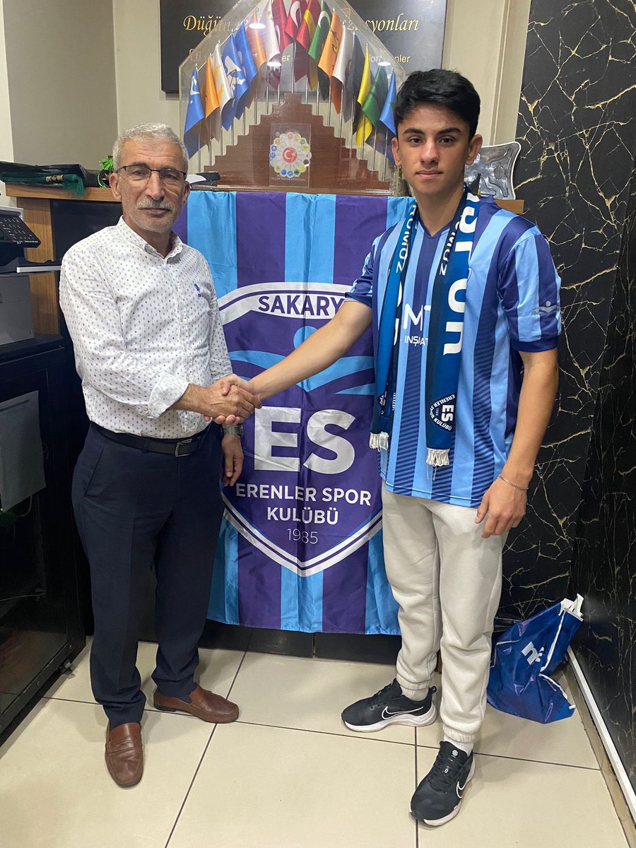 Gökhan Gökçe Erenlerspor’da

Takımımız görüşmeler sonucunda Gökhan Gökçe ile anlaşmaya varmıştır.

Hayırlı olsun.