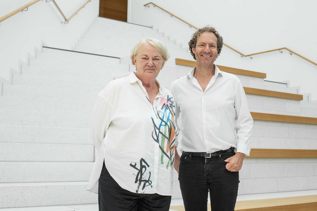 Museen_RLP's tweet photo. Nach 12 Jahren als Vorstandsvorsitzende haben wir uns von Elisabeth Dühr vom @museumtrier im Juli bei unserer Mitgliederversammlung verabschiedet. Als ihr Nachfolger wurde Alexander Schubert, Direktor des Historischen Museums der Pfalz in #Speyer, gewählt. Wir freuen uns! (1/2) https://t.co/ZsuYSguNy3