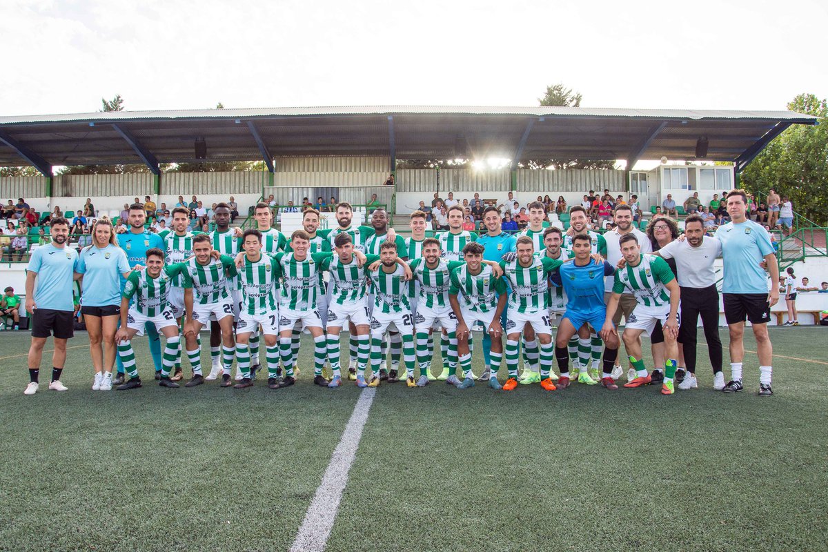 NUESTRA PLANTILLA 2023/2024 🟢⚫️

No podemos estar más contentos e ilusionados con este equipo 😍😍💚