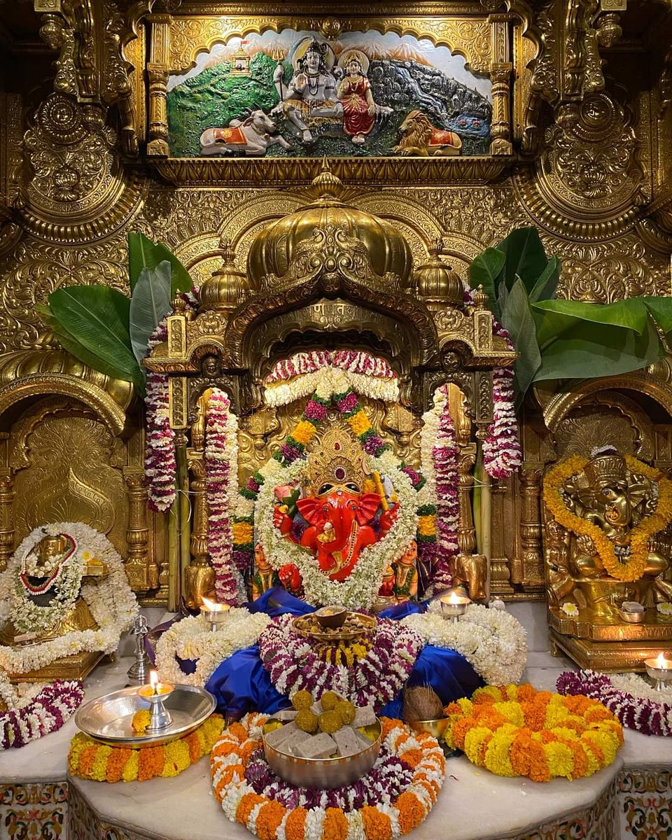 banke_shri's tweet photo. जय श्री सिद्धिविनायक 💛🙏 https://t.co/Ae9PGUHxpF