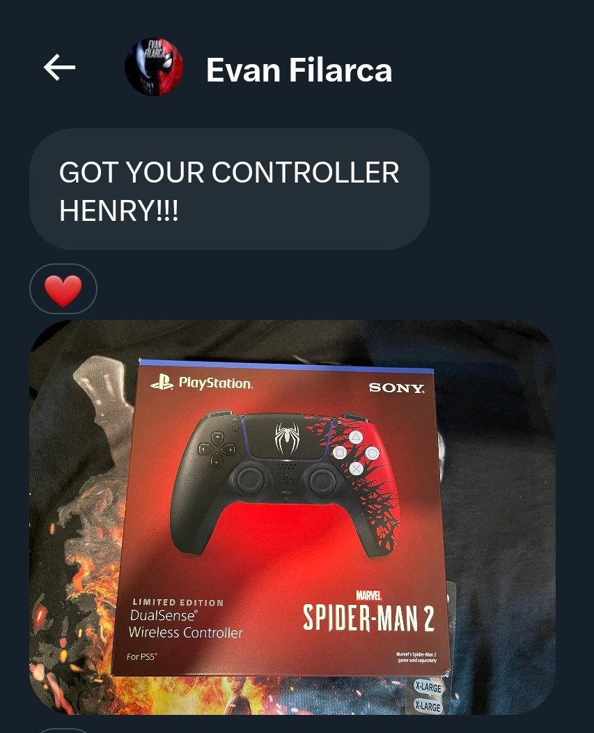 HenryD06_'s tweet image. HUGE Thanks and shoutout to one of the coolest dudes and best content creators out there, the one and only @EvanFilarca, I&apos;m so thankful for you hosting the giveaway and of course having me as the winner ❤️ Just look at this controller..Can&apos;t wait.

OCT 20 LETS GO🤘🏼
#SpideySquad