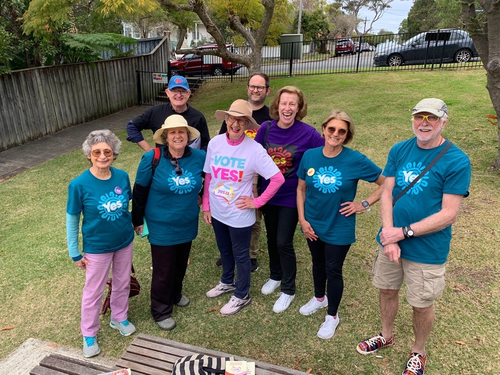 yes23au's tweet photo. In every state and territory, people are putting their hands up - some for the first time ever - to chat to those in their community about why voting Yes on October 14 is so important.

This campaign takes all of us, so sign up to volunteer now at https://t.co/l70SUeaTzf 

#yes23 https://t.co/3M24epIqGP