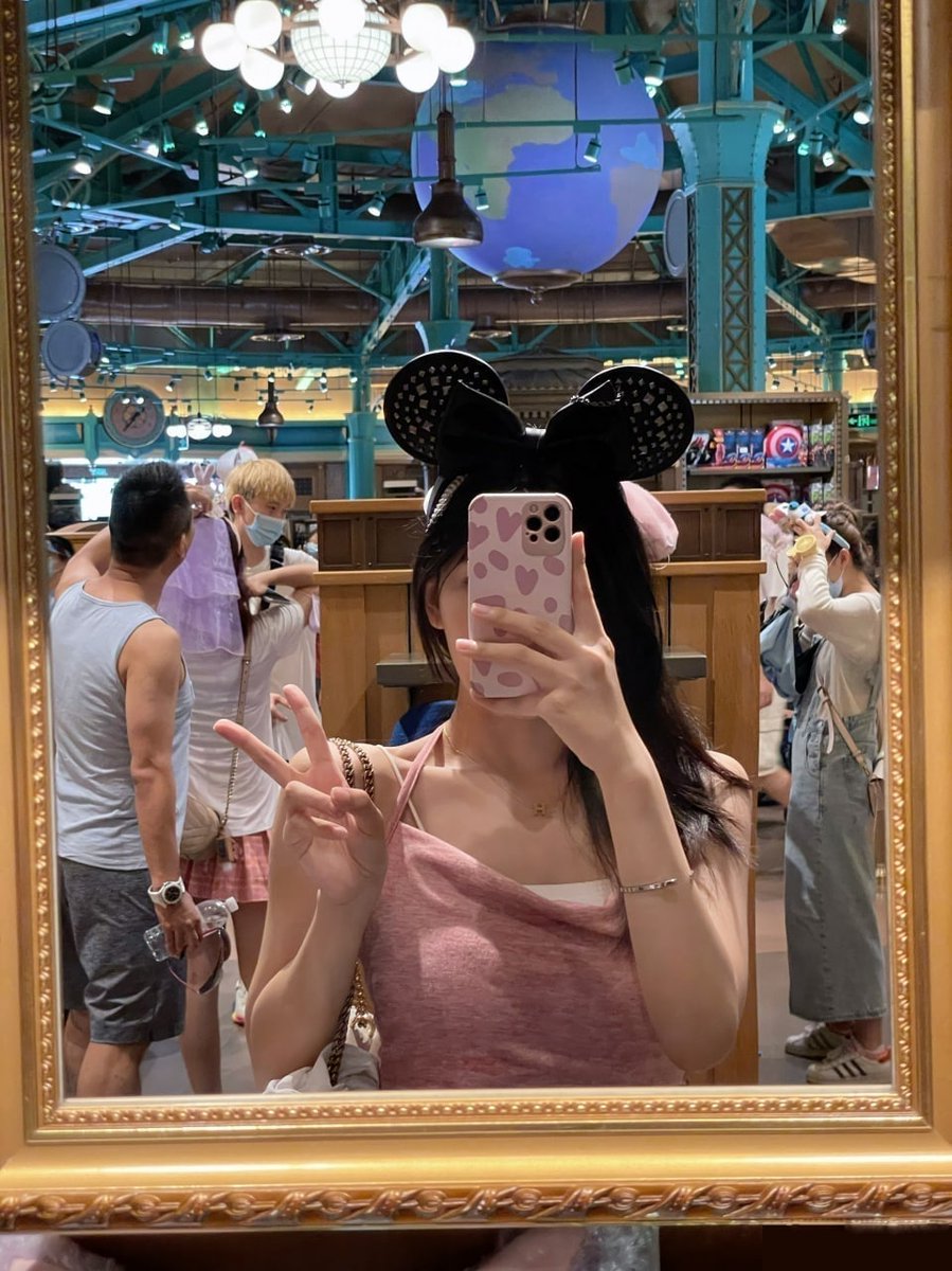 May the month of September be filled with joy, warmth and sparkle.