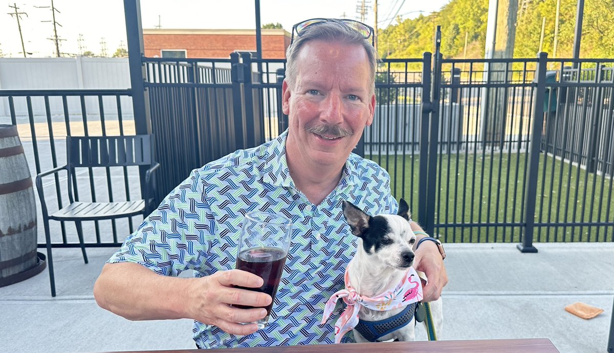 JimHannah's tweet photo. Cheers! 🍻Start of #LaborDay2023 weekend. https://t.co/RZ44Rizb4F
