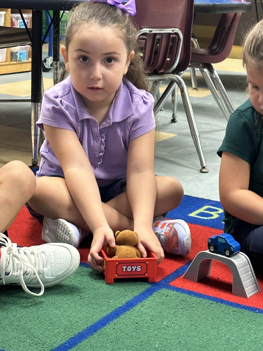 Exploring positional words in pre-k. #Vbe #Vbevibe @PreK4meSDIRC  #sdirc #prek