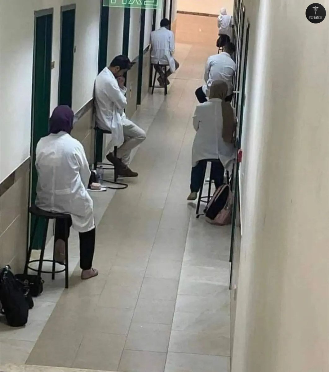 BaseAnakFK's tweet image. Tegangnya kok bisa terasa ya dok wkwkwkwk