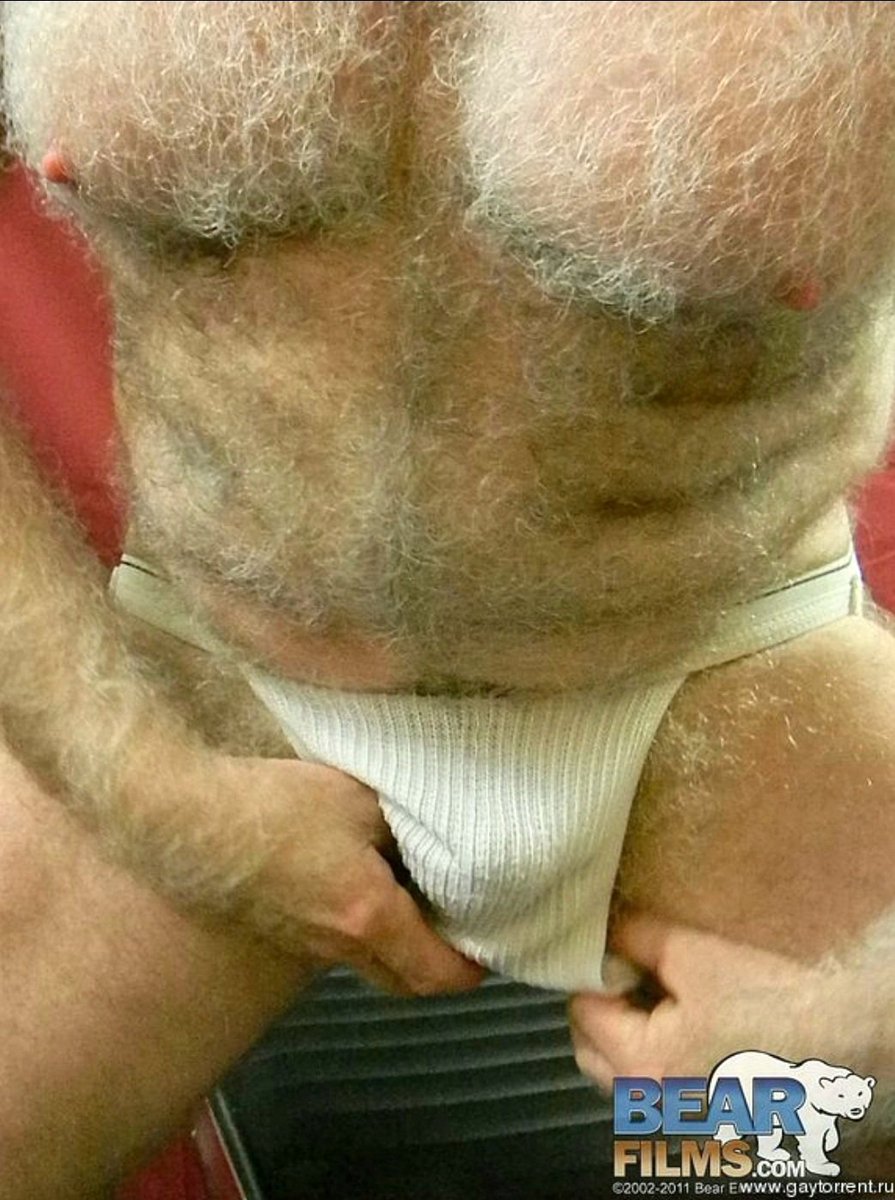 Older4meplease tweet media