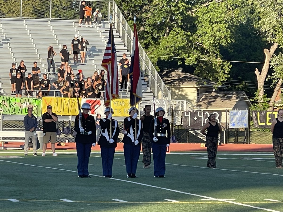 mrskaracav's tweet photo. So proud of @3113isMe being on the first all female color guard EVER @JrotcTruman @THSPatriots @MrsRScott #isdstrong https://t.co/kAYeFsGCUV