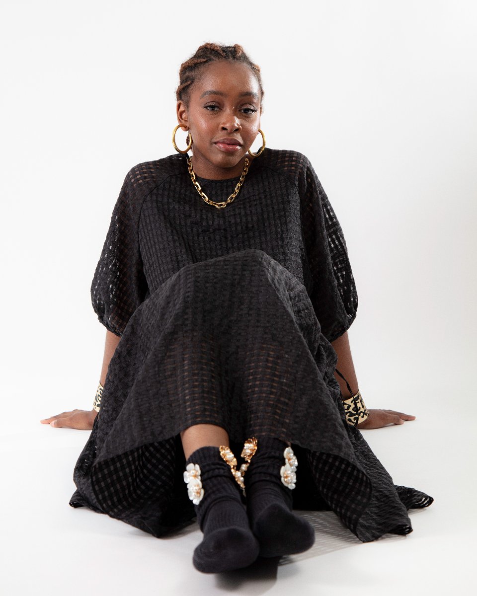 GLINTXBRAND's tweet image. Elevate your outfit with statement socks that add a touch of chic and class to your every step. Because style is all in the details. 👞✨#glintxstatement
#statementsocks
#glintxbrand