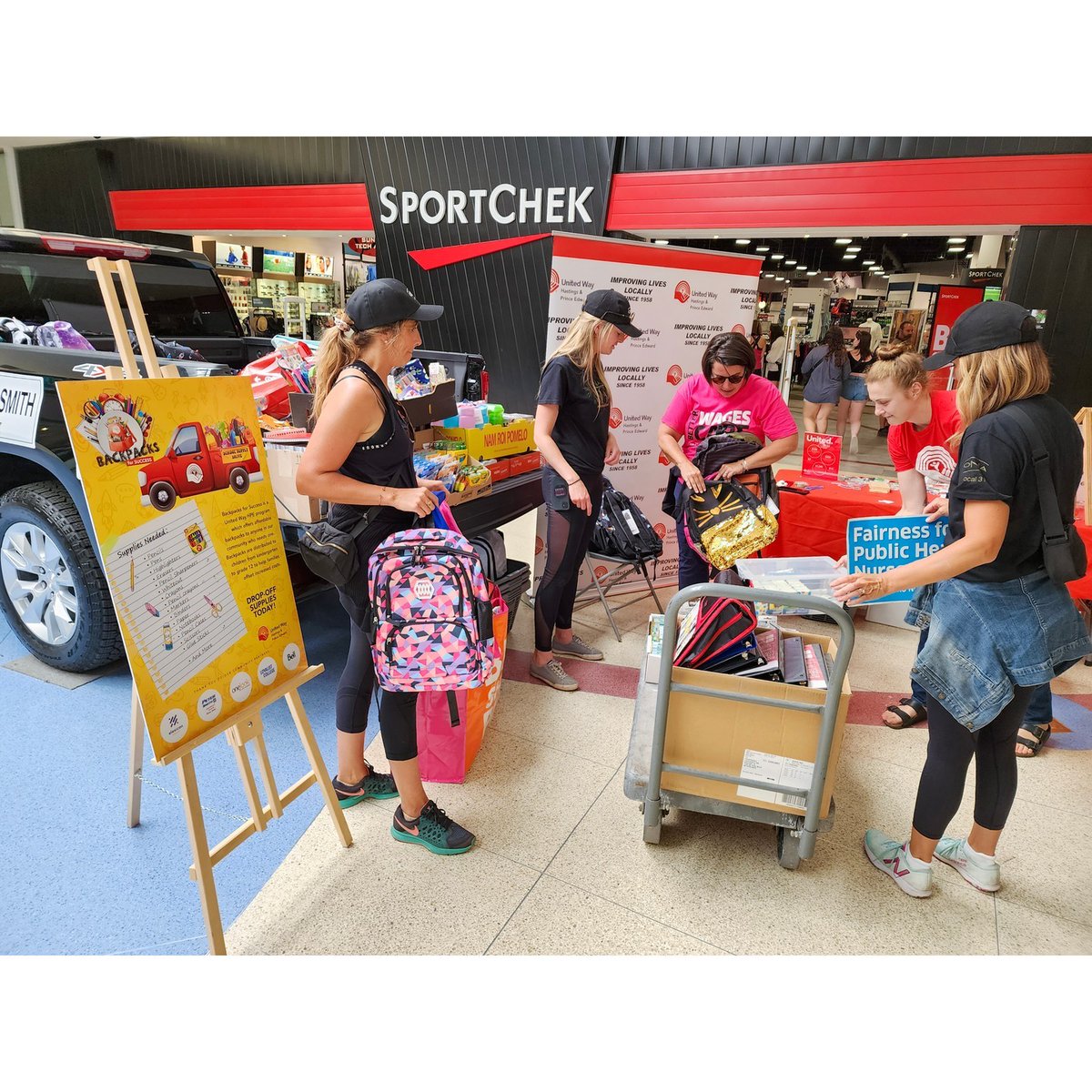 ontarionurses's tweet photo. Public health nurses in Hastings & Prince Edward Counties have been on strike for 12 days, but they're still caring for community.
Today school public health nurses helped students prepare for back to school by donating school supplies to @unitedwayhpe #BackpacksforSuccess! https://t.co/7tPhSsTwpW
