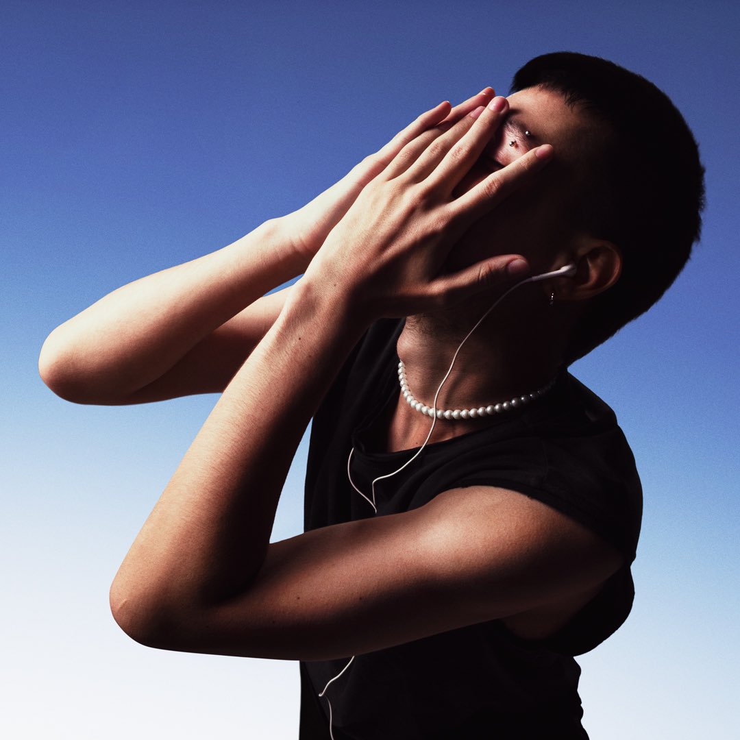 F4-BcYWXwAAAQD9?format=jpg&name=medium