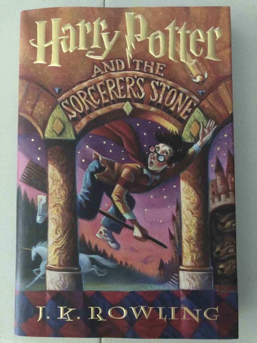September 1, 1998: Harry Potter and the Sorcerer's Stone was published in the United States.

25 years ago today. How crazy is that…