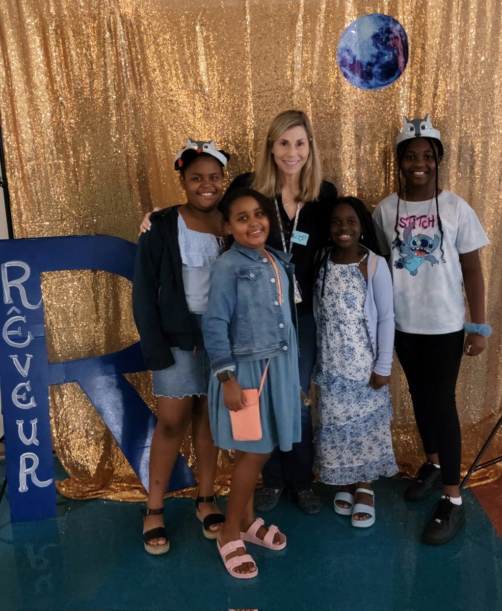 Courtney tweet media