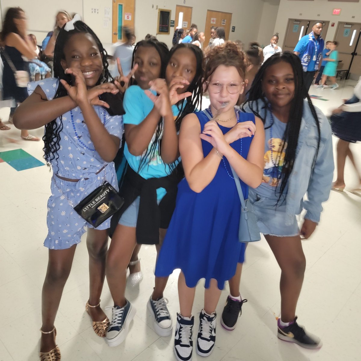 Courtney tweet media