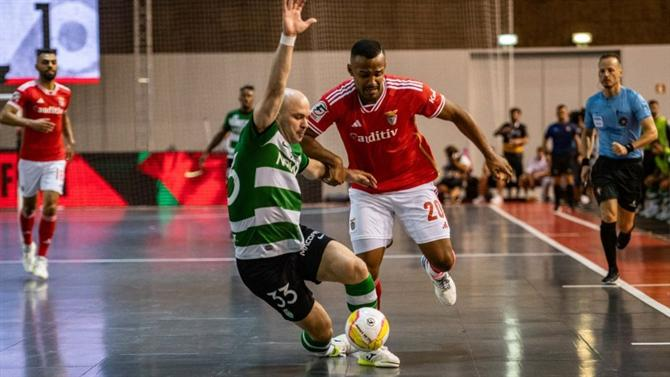 Benfica vence a SUPERTAÇA de Futsal no prolongamento(5-4) contra o Sporting! 🏆🦅🔴

As águias estiveram a perder por 3-0!