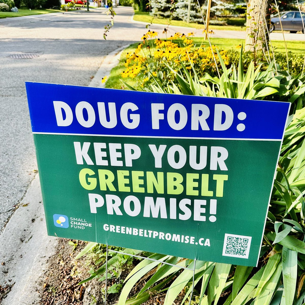 NoSprawlDurham's tweet photo. We have lots of street signs to show you care about the #GreenbeltPromise. Reach out + we’ll connect you to sign our pick up locations in Pickering and Oshawa. $10 suggested donation can be made to @GB_Promise
#GreenbeltGiveaway #GreenbeltGate #GreenbeltGrab
#SaveDrap #OnPoli https://t.co/38rqP04ZUU