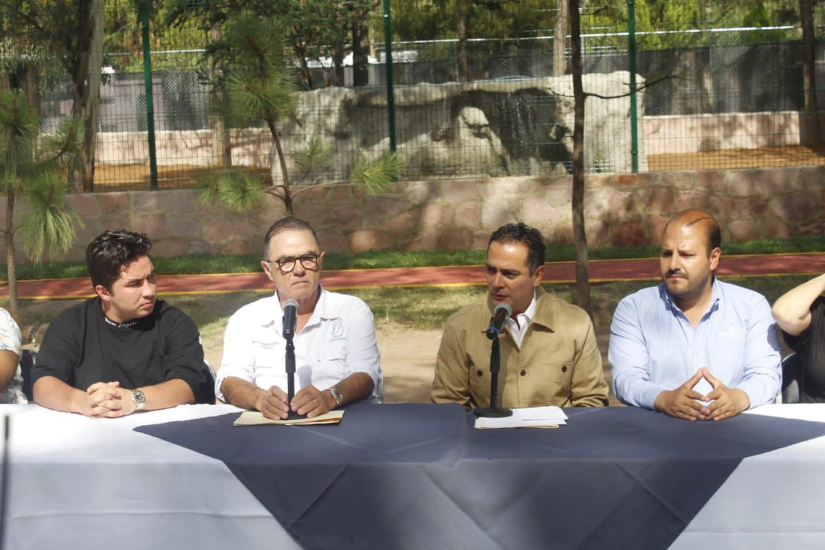 Acuerdo de colaboración con <a href="/OstokSanctuary1/">Ostok sanctuary</a> y <a href="/azcarmx/">AZCARM</a> por bienestar de los ejemplares del Zoológico Sahuatoba. 

Con el objetivo de transformar progresivamente al ZOO en un santuario de animales rescatados o en peligro, con las condiciones que se asemejen a su hábitat natural.