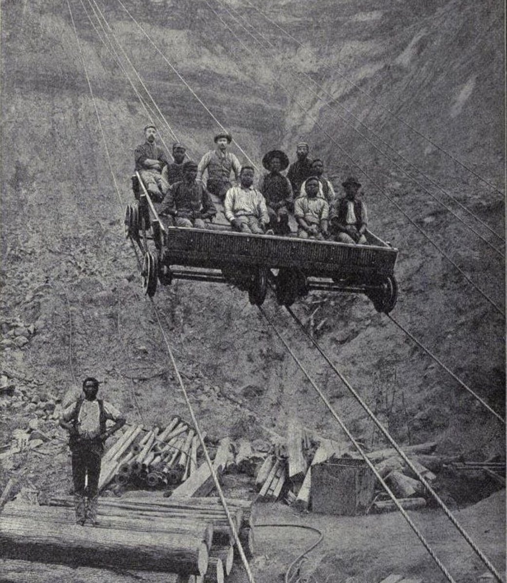 sherlock_hodles's tweet photo. Historical photo of the early DeFi bridgers from the Summer of 2020 https://t.co/McEBkuVzXr