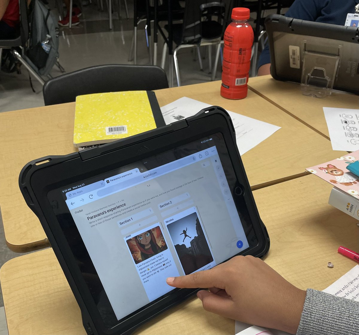 Poetamaestra's tweet image. Enjoyed @MsMartinez_20 creativity with using padlet while students interacted with high quality instructional texts during last week’s TRTW! Such a great springboard for SCRs and ECRs. ✍️📝 @Austin_Broncos @iisdbil_esl @mrsshive @DeniseDepr #curriculum #HQIM #scaffolds