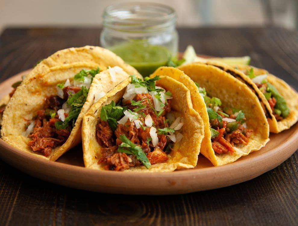 This weekend with EstBrew: PRIDE, TACOS &amp; WHITE CANS

- SATURDAY -
⏲️ Taproom Hours: 12:00-11:00pm
🌮 Con Mi Tacos: 12:00-7:00pm

- SUNDAY - 
⏲️ Taproom Hours: 2:00-8:00pm (We're opening a little later to account for staff walking in the Pride Parade)
🌮 Con Mi Tacos: 2:00-8:00pm