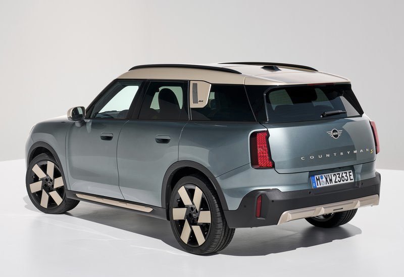 newotomobil's tweet photo. New Mini Countryman SE ALL4...
#minicooper #mini
#newminicooper
#minicountryman2024
#newminicountryman
#mini2024 #newmini
#minicooper2024
#minicooper2023
#mini2023 #cooper https://t.co/gcYDauuksB