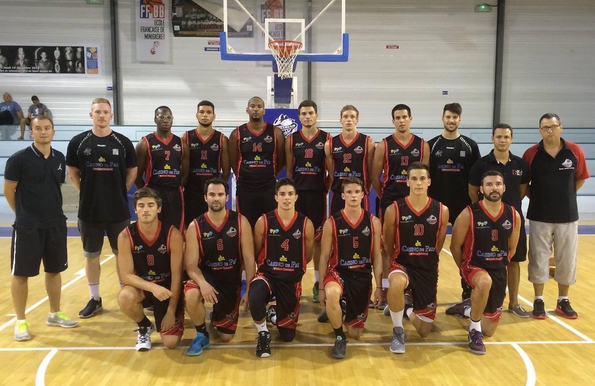 Ludovic avait fait son retour sur le parquet en déc. 2014 sous nos couleurs.
C’est avec une immense tristesse que nous avons appris son décès, à l’âge de 34 ans. 
Ttes nos pensées accompagnent ses enfants et ses proches.
Repose en paix Ludo.✨