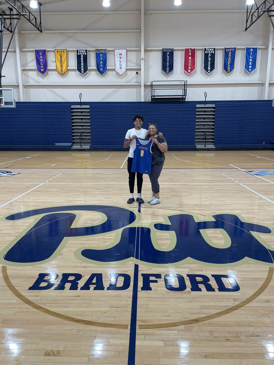 iammeechh's tweet photo. Blessed to receive a offer from the University of Pittsburgh at Bradford @PittBradfordMBB #AGTG 💙 https://t.co/hHFn6CN3EN