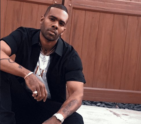 Drop a pic of you that could be an album cover.