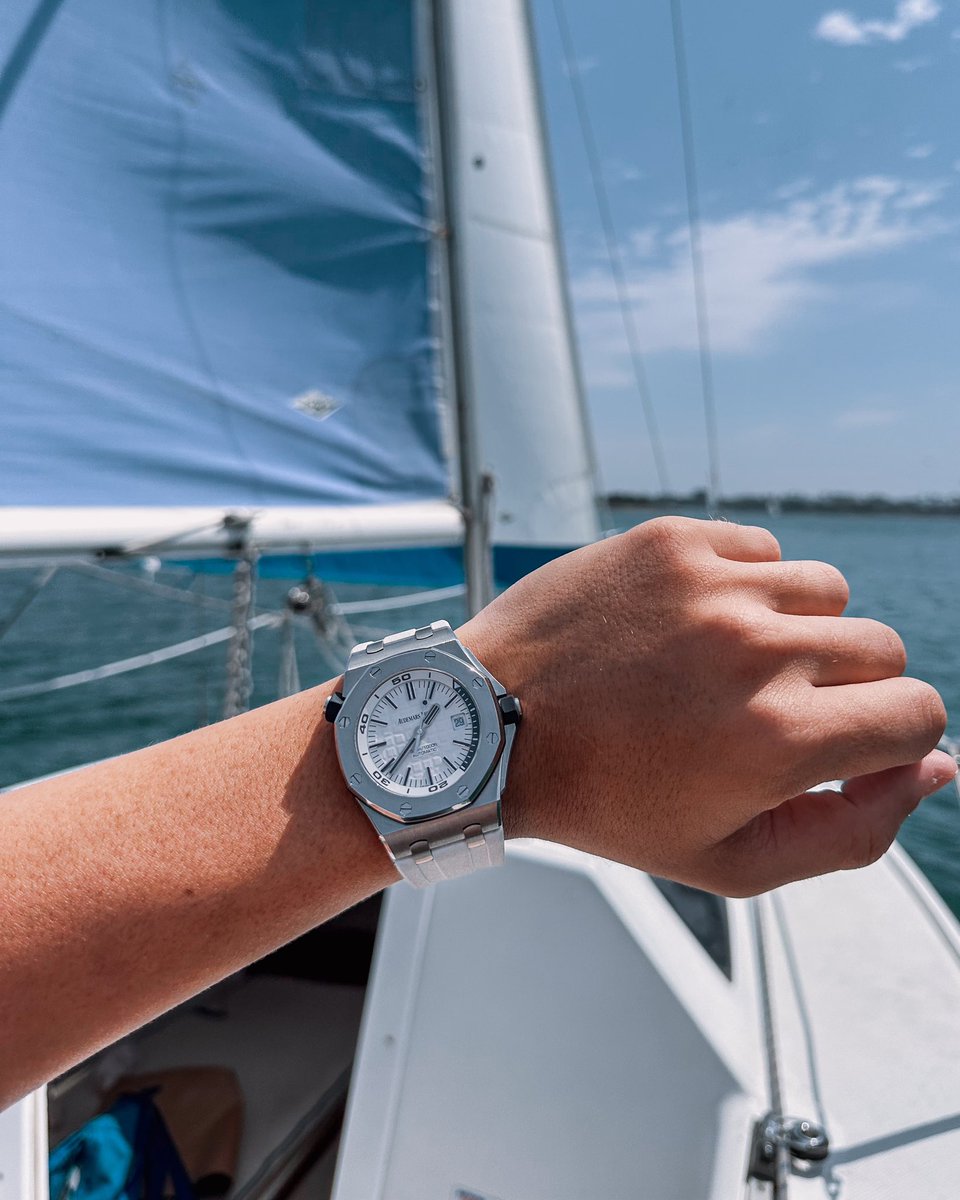 Jonvlogs's tweet image. Vento forte, mente livre…. Offshore livin ⛵️