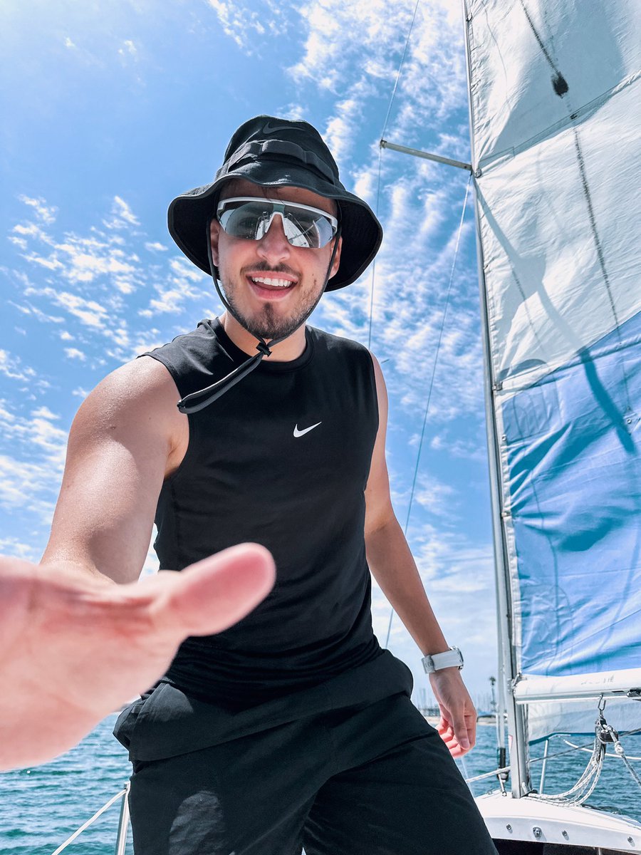 Jonvlogs's tweet image. Vento forte, mente livre…. Offshore livin ⛵️