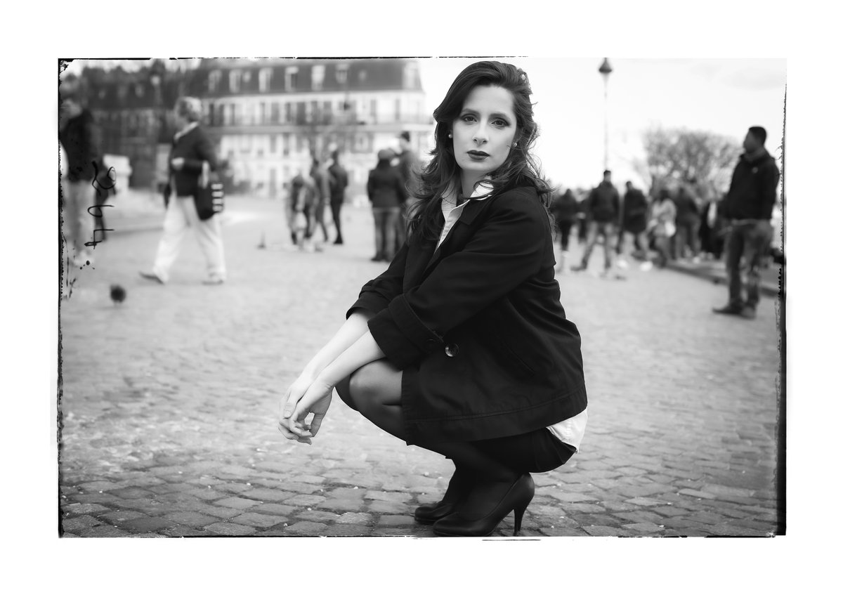 'Montmartre Girl' 
#woman #model #model #modelephoto #portrait #portraitphotography #bwphotography #bw #blackandwhitephotography #blackandwhite #streetphotography #streetportrait #montmartre #monochrome #france #paris #darkhair #brunette