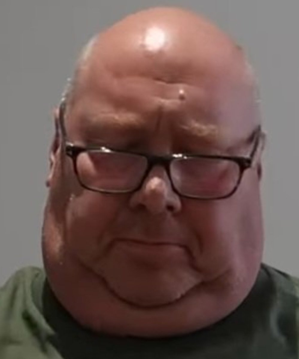 bernigores's tweet photo. @BlueVanMan4 @HarryHamishGray "This is about control"  says the guy whose arteries are controlled by blockages. https://t.co/6QBigwVFLx